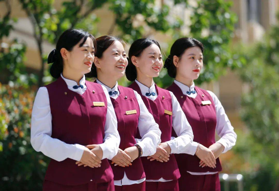 物業(yè)服務(wù)與會議及展覽服務(wù) 30個基本禮儀指南